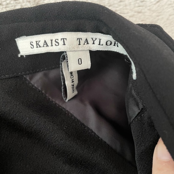 Beautiful Skaist Taylor military romper - Picture 6 of 16